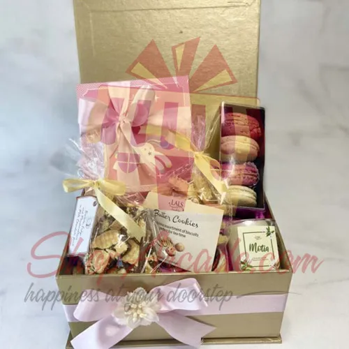 Its A Girl Hamper By Lals
