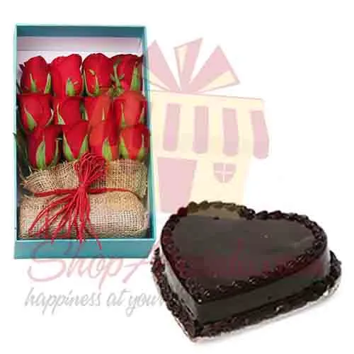 Rose Box With Heart Shape Cake