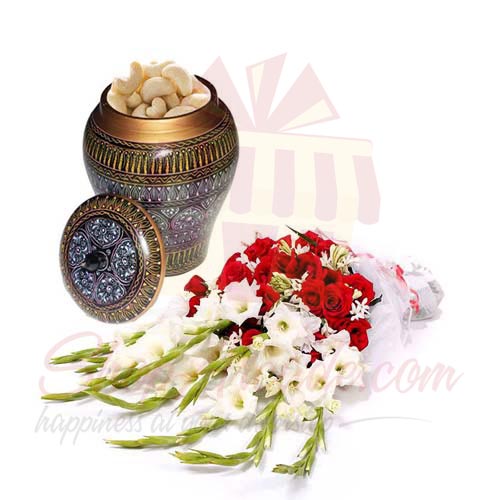 Cashew Pot With Flowers